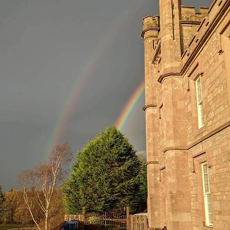 Langhouse Castle Bed And Breakfast Inverkip Exteriér fotografie