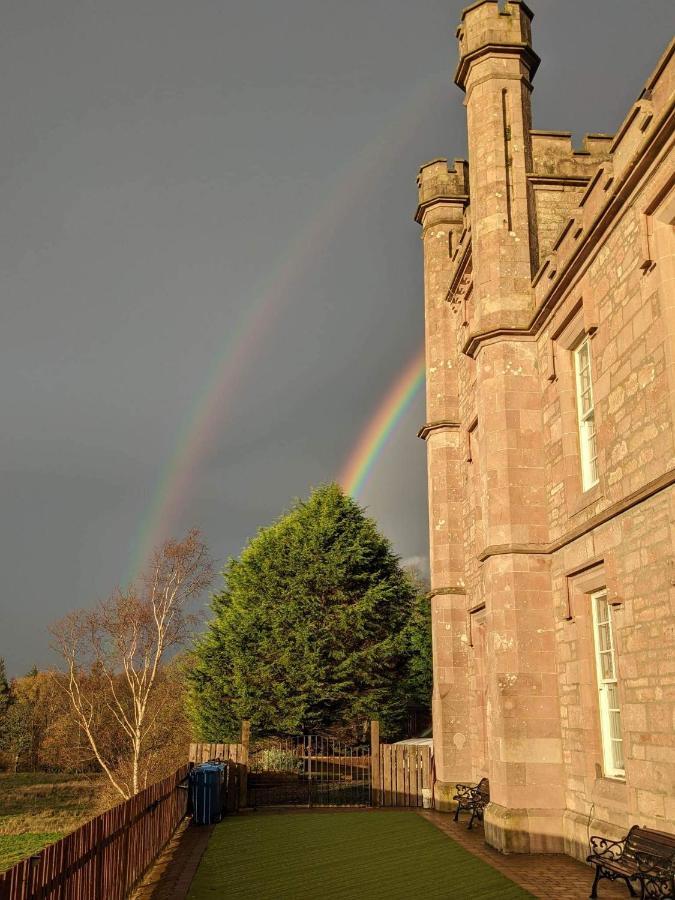 Langhouse Castle Bed And Breakfast Inverkip Exteriér fotografie
